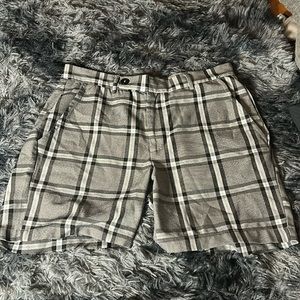 boohooMAN men’s plaid shorts